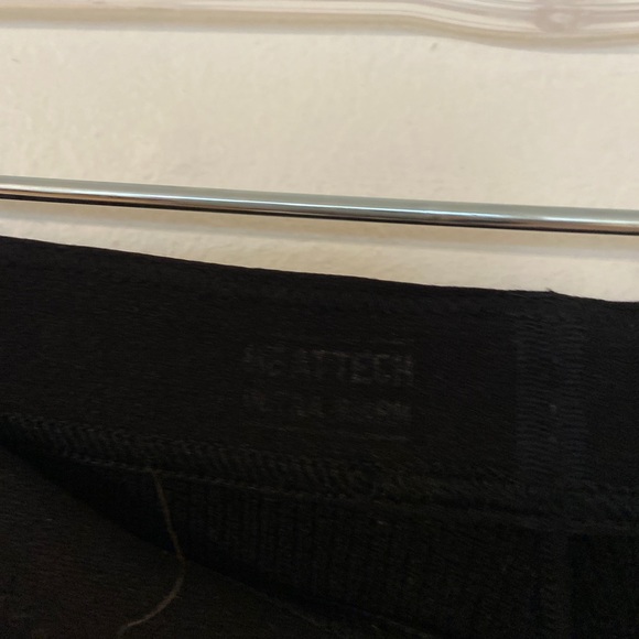 2/$20 🛍️ UNIQLO Heattech Ultra Warm Leggings - Picture 7 of 9